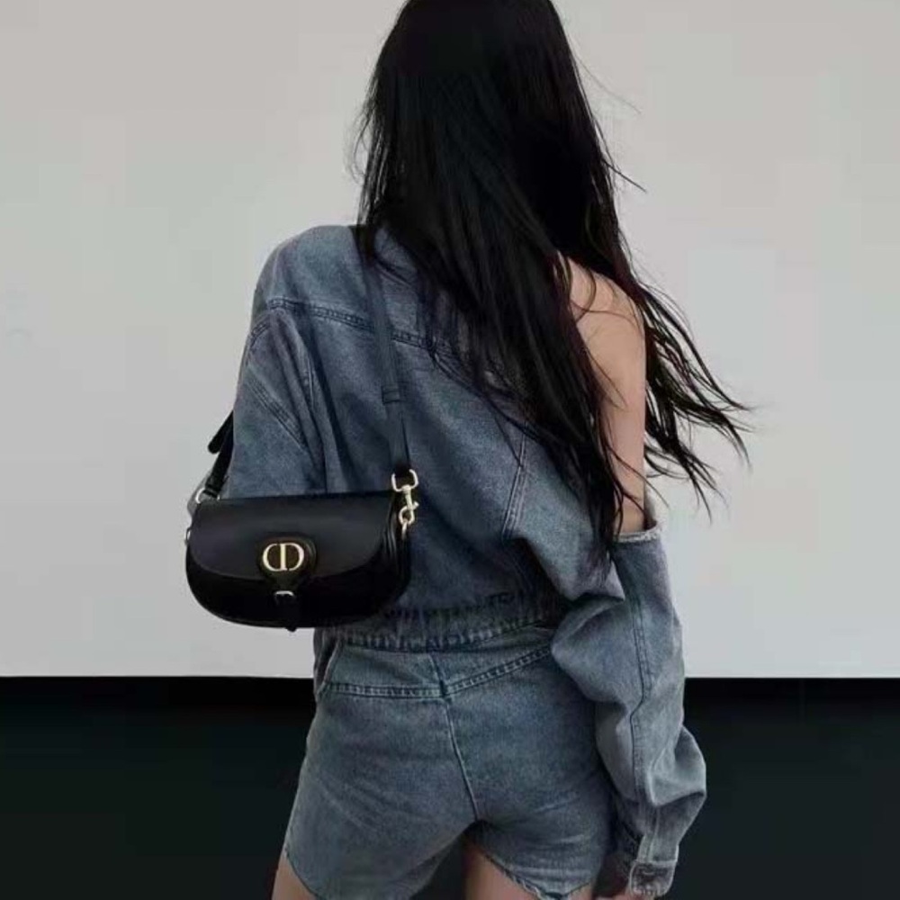 Dior East West Bobby Bag in Smooth Calfskin Leather Black Gold Hardware - Picture 11 of 13